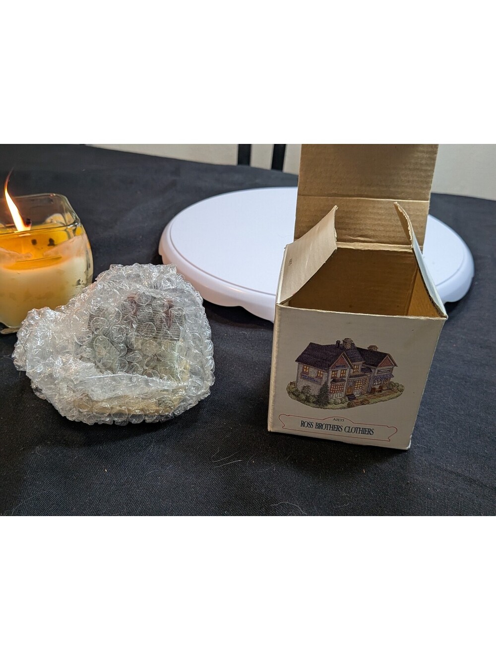 Liberty Falls Americana Collection Mrs Applegate's Boarding House AH24 1993